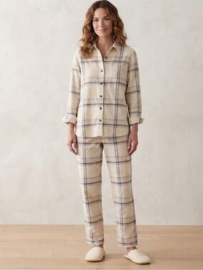 Pluto Plaid Belgium Cotton Flannel Pajama Set in Cream and Gray size 36